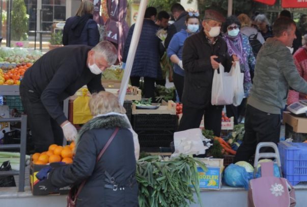 Masat e reja shtese: Subjektet tregtare dhe farmacite te mbajne rezerva per 3 muaj